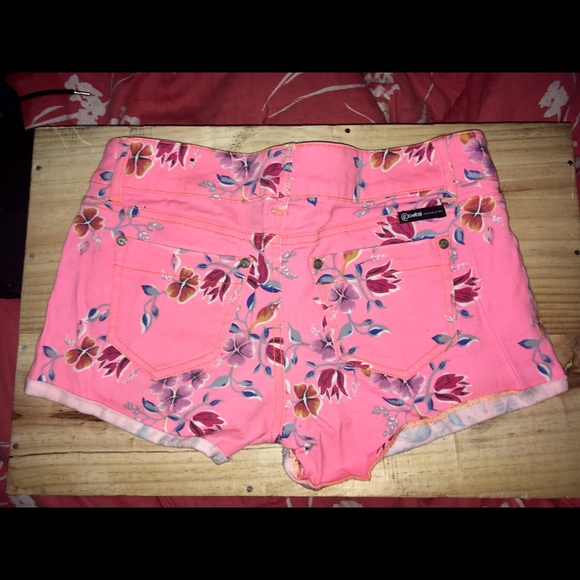 Rewash size 4 shorts - Picture 2 of 3